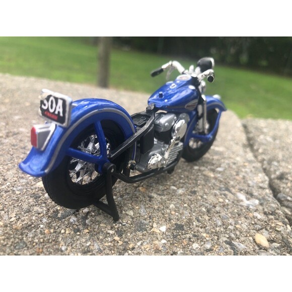 Harley Davidson Motorcycle - Picture 3 of 5